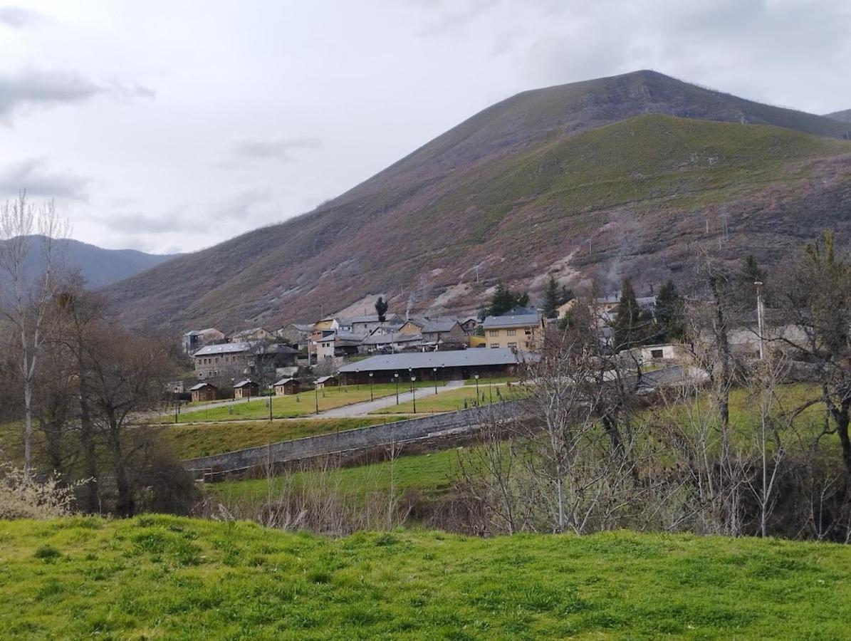 Camping La Zarapica - Palacios Del Sil المظهر الخارجي الصورة